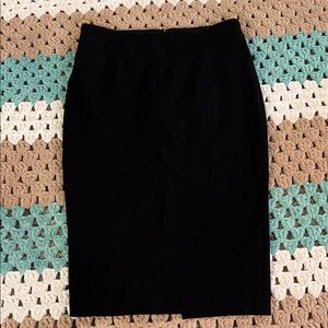 White House Black Market Classic Black Pencil Skirt Woman’s Sz 4